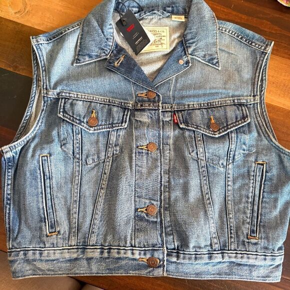 Levis Shrunken 90's Denim Crop Jacket Size Small NWT - Picture 1 of 6